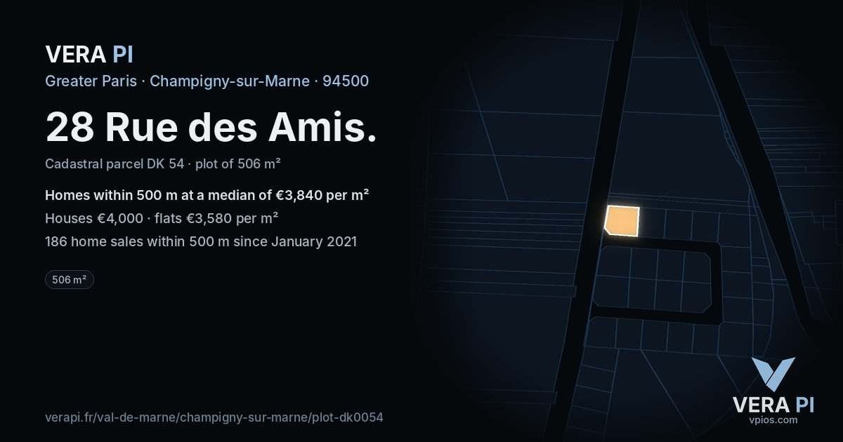 28 Rue des Amis, Champigny-sur-Marne at night – the plot lit, the parcels around coloured by the prices near them