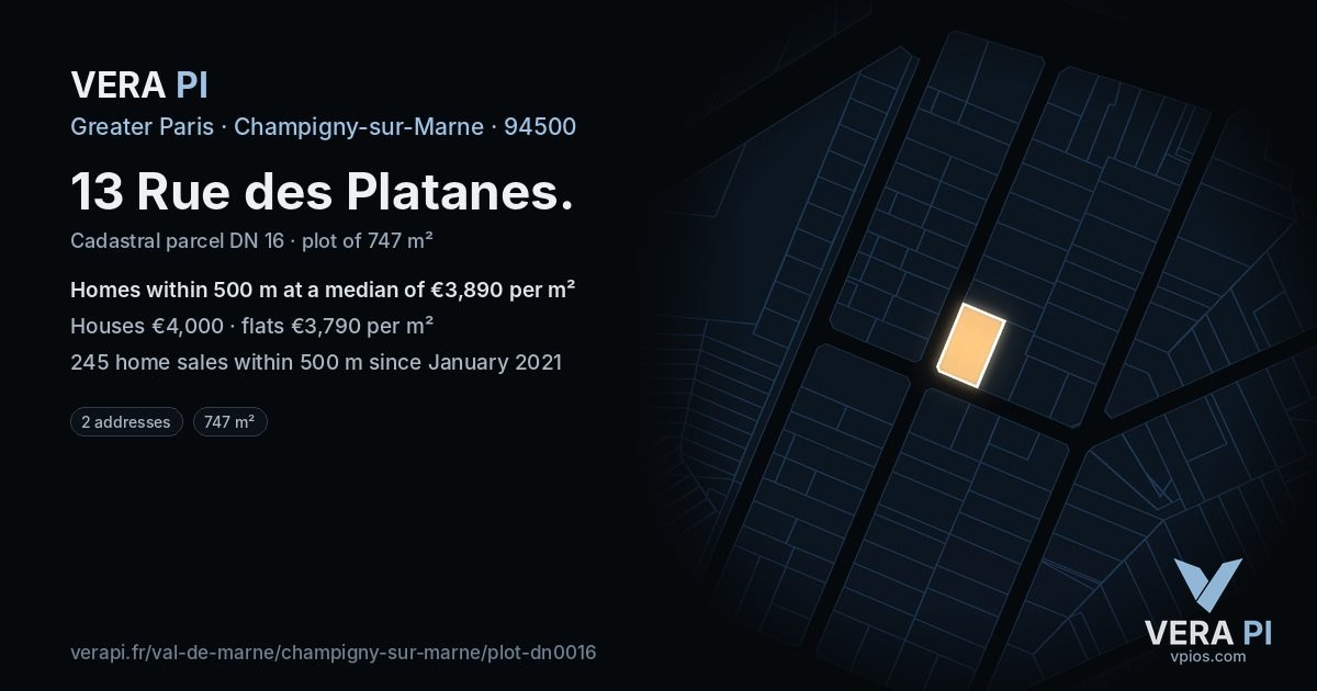 13 Rue des Platanes, Champigny-sur-Marne at night – the plot lit, the parcels around coloured by the prices near them