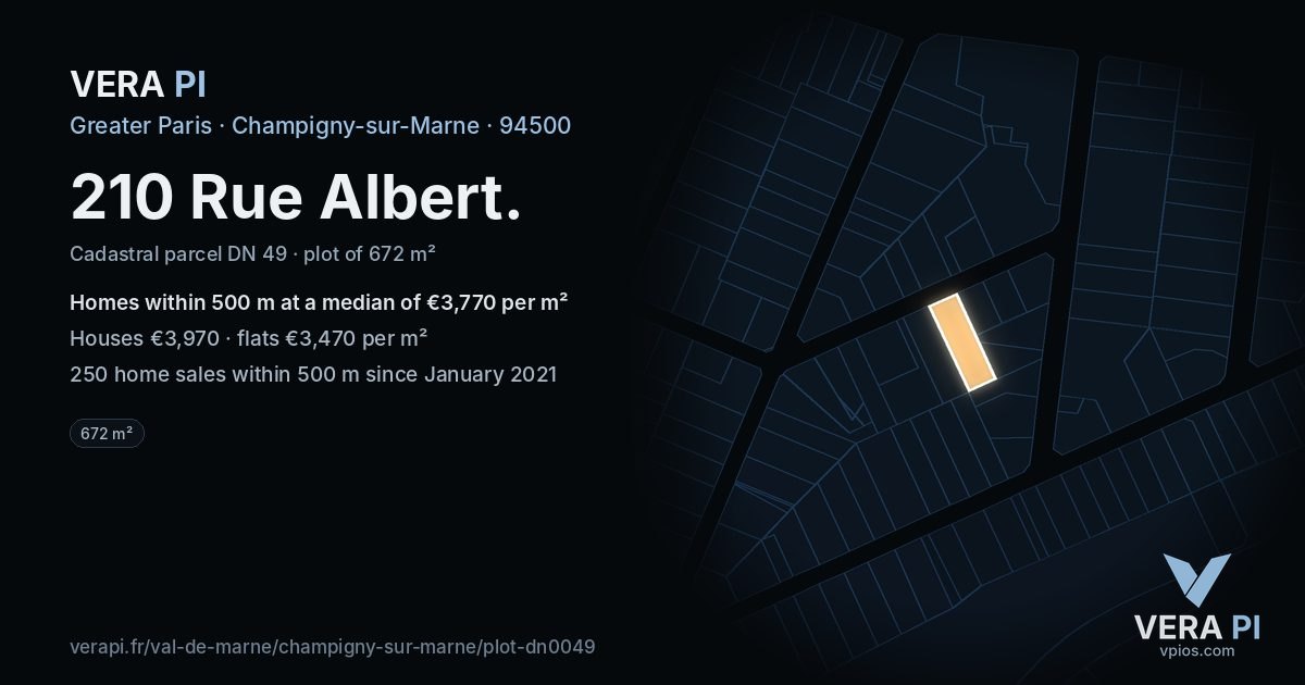 210 Rue Albert, Champigny-sur-Marne at night – the plot lit, the parcels around coloured by the prices near them