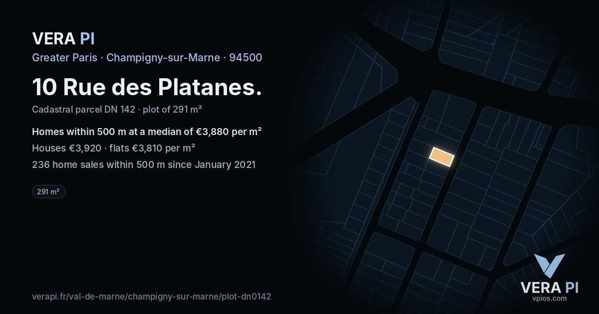 10 Rue des Platanes, Champigny-sur-Marne at night – the plot lit, the parcels around coloured by the prices near them