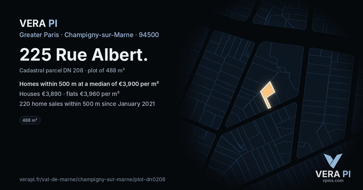 225 Rue Albert, Champigny-sur-Marne at night – the plot lit, the parcels around coloured by the prices near them