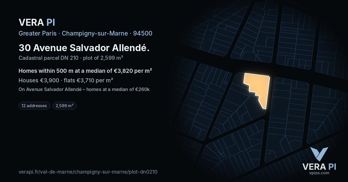 30 Avenue Salvador Allendé, Champigny-sur-Marne at night – the plot lit, the parcels around coloured by the prices near them