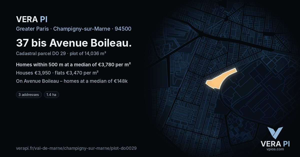 37 bis Avenue Boileau, Champigny-sur-Marne at night – the plot lit, the parcels around coloured by the prices near them