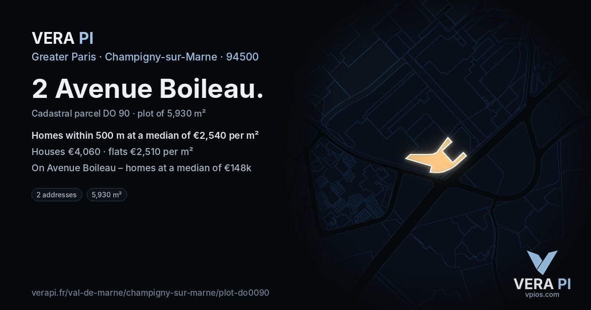2 Avenue Boileau, Champigny-sur-Marne at night – the plot lit, the parcels around coloured by the prices near them