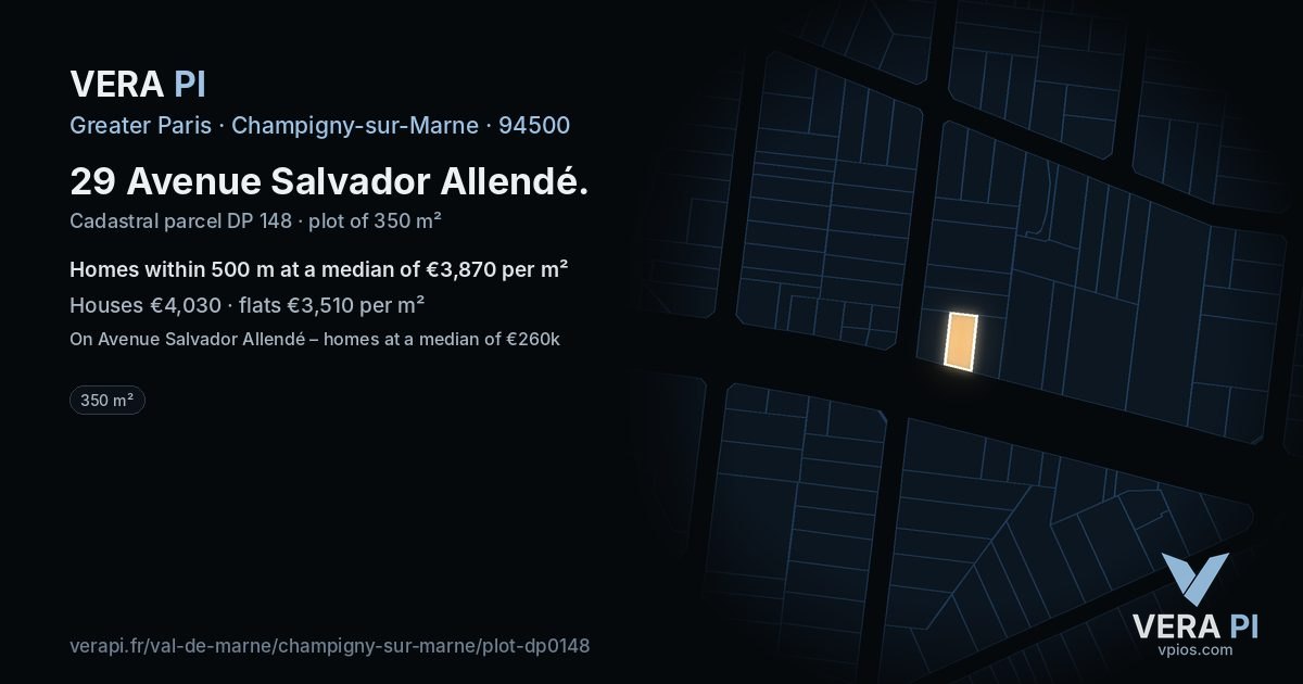 29 Avenue Salvador Allendé, Champigny-sur-Marne at night – the plot lit, the parcels around coloured by the prices near them