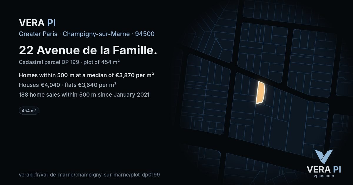 22 Avenue de la Famille, Champigny-sur-Marne at night – the plot lit, the parcels around coloured by the prices near them
