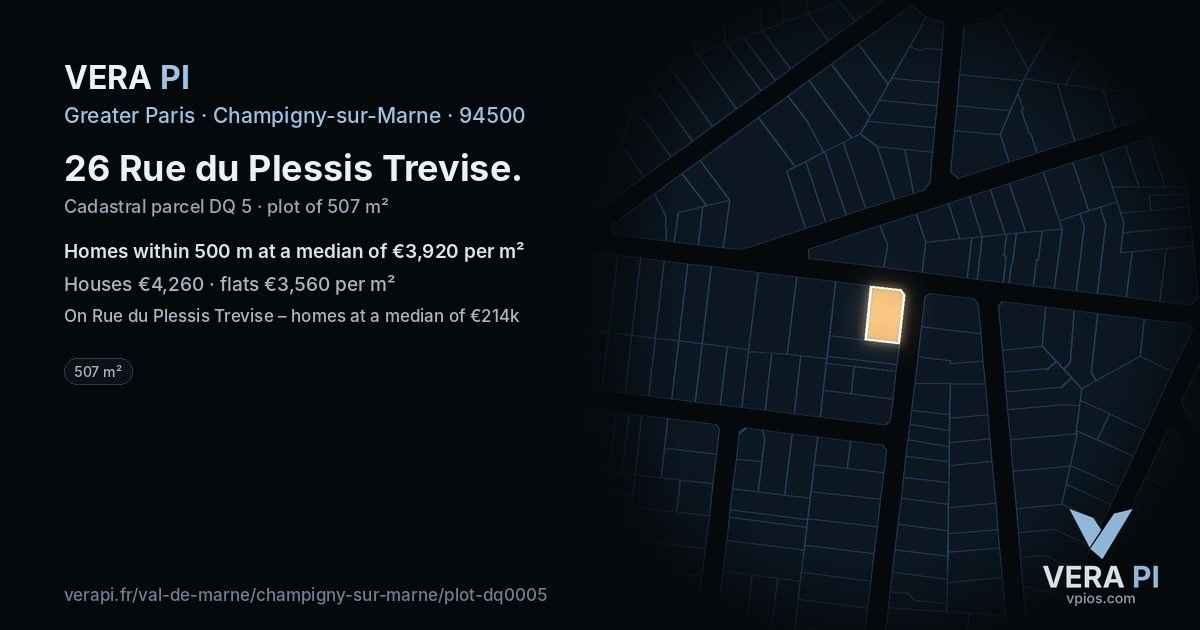 26 Rue du Plessis Trevise, Champigny-sur-Marne at night – the plot lit, the parcels around coloured by the prices near them