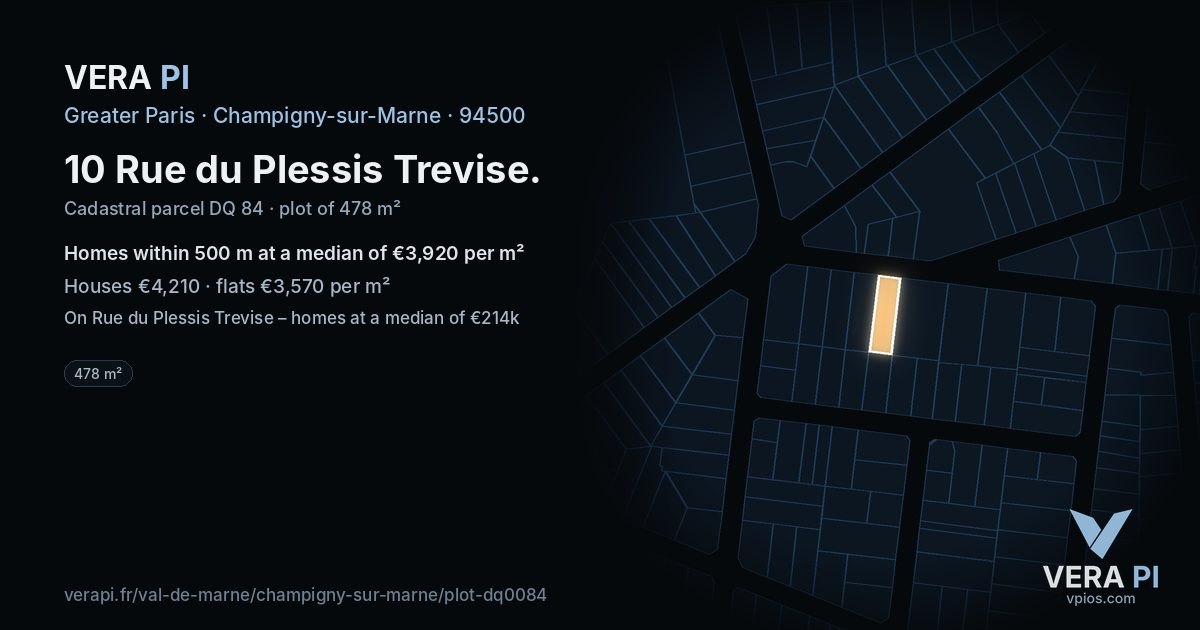10 Rue du Plessis Trevise, Champigny-sur-Marne at night – the plot lit, the parcels around coloured by the prices near them