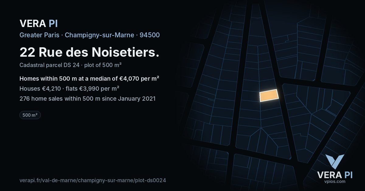 22 Rue des Noisetiers, Champigny-sur-Marne at night – the plot lit, the parcels around coloured by the prices near them