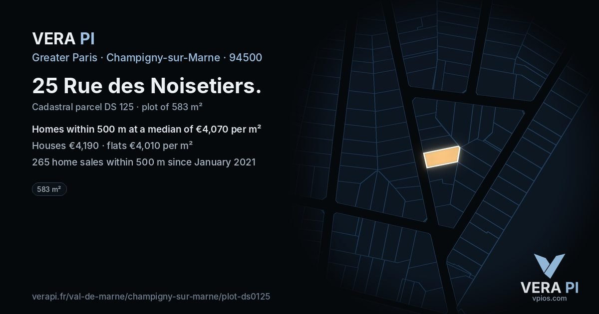 25 Rue des Noisetiers, Champigny-sur-Marne at night – the plot lit, the parcels around coloured by the prices near them