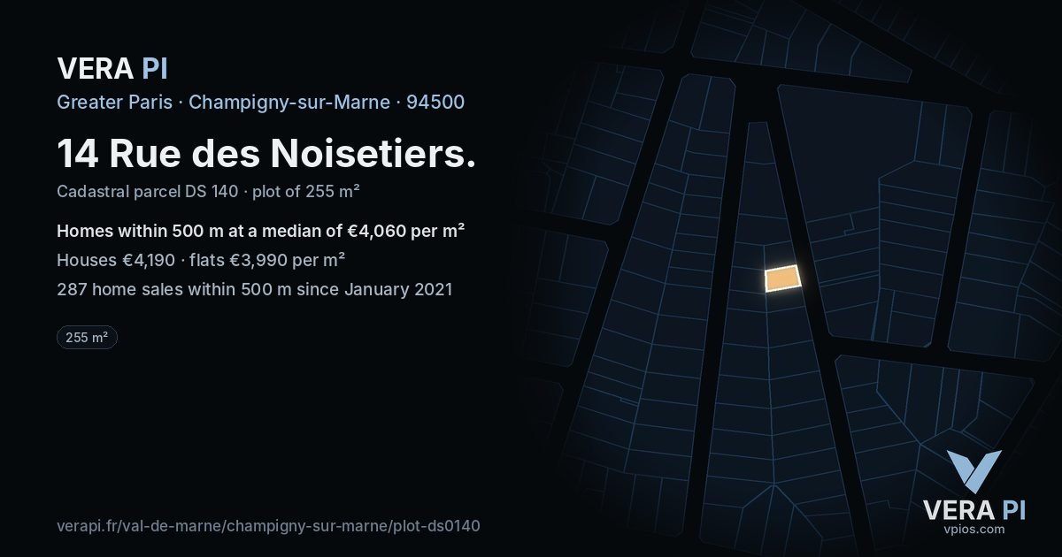 14 Rue des Noisetiers, Champigny-sur-Marne at night – the plot lit, the parcels around coloured by the prices near them