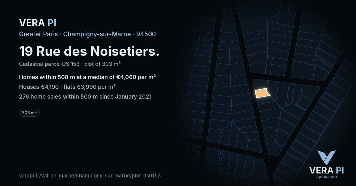 19 Rue des Noisetiers, Champigny-sur-Marne at night – the plot lit, the parcels around coloured by the prices near them