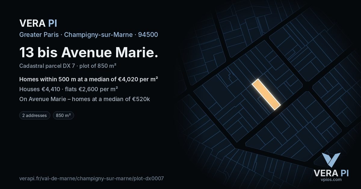 13 bis Avenue Marie, Champigny-sur-Marne at night – the plot lit, the parcels around coloured by the prices near them