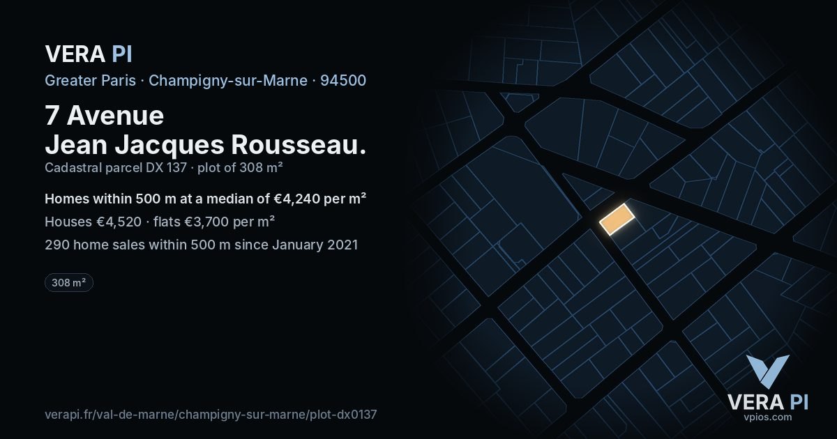 7 Avenue Jean Jacques Rousseau, Champigny-sur-Marne at night – the plot lit, the parcels around coloured by the prices near them