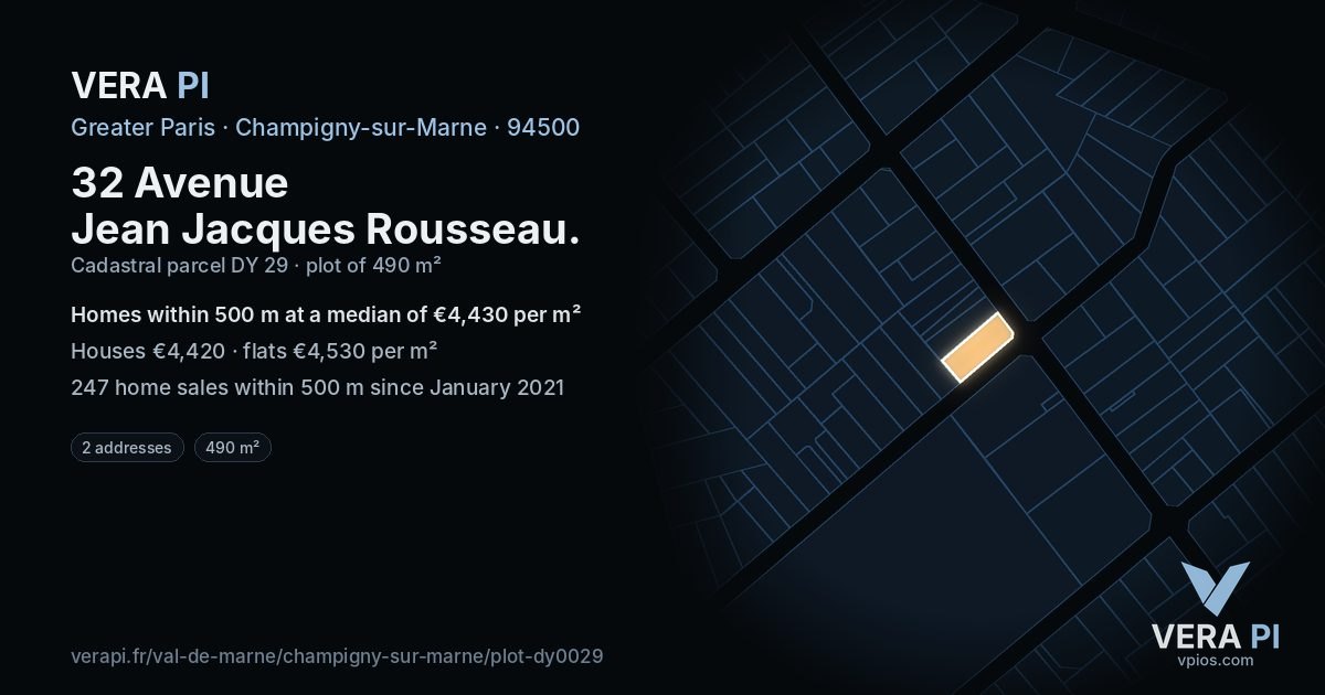 32 Avenue Jean Jacques Rousseau, Champigny-sur-Marne at night – the plot lit, the parcels around coloured by the prices near them