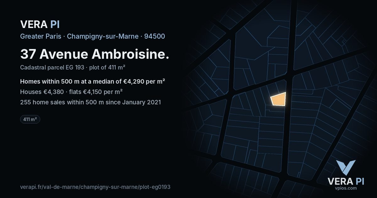 37 Avenue Ambroisine, Champigny-sur-Marne at night – the plot lit, the parcels around coloured by the prices near them