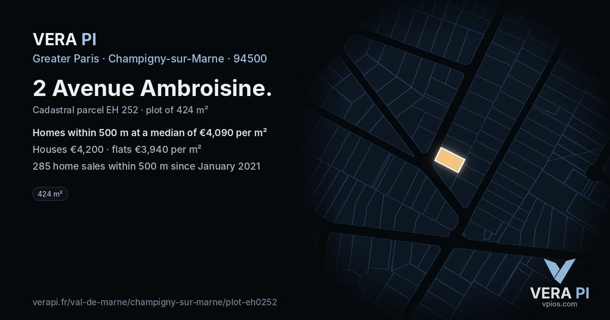 2 Avenue Ambroisine, Champigny-sur-Marne at night – the plot lit, the parcels around coloured by the prices near them