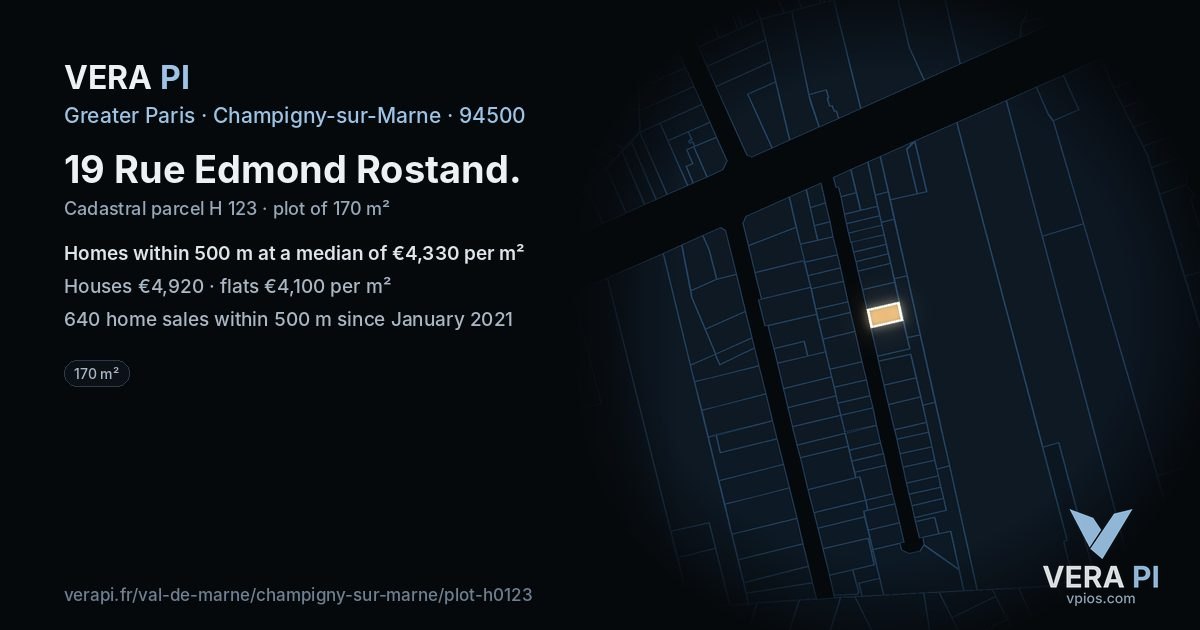 19 Rue Edmond Rostand, Champigny-sur-Marne at night – the plot lit, the parcels around coloured by the prices near them
