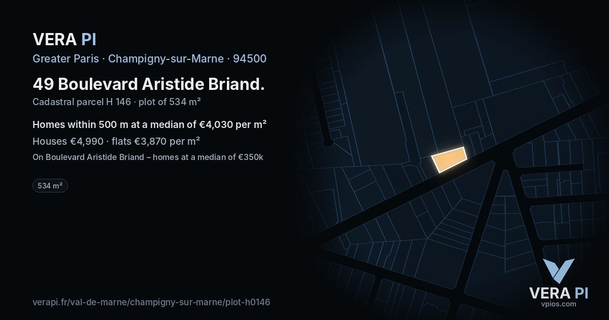 49 Boulevard Aristide Briand, Champigny-sur-Marne at night – the plot lit, the parcels around coloured by the prices near them