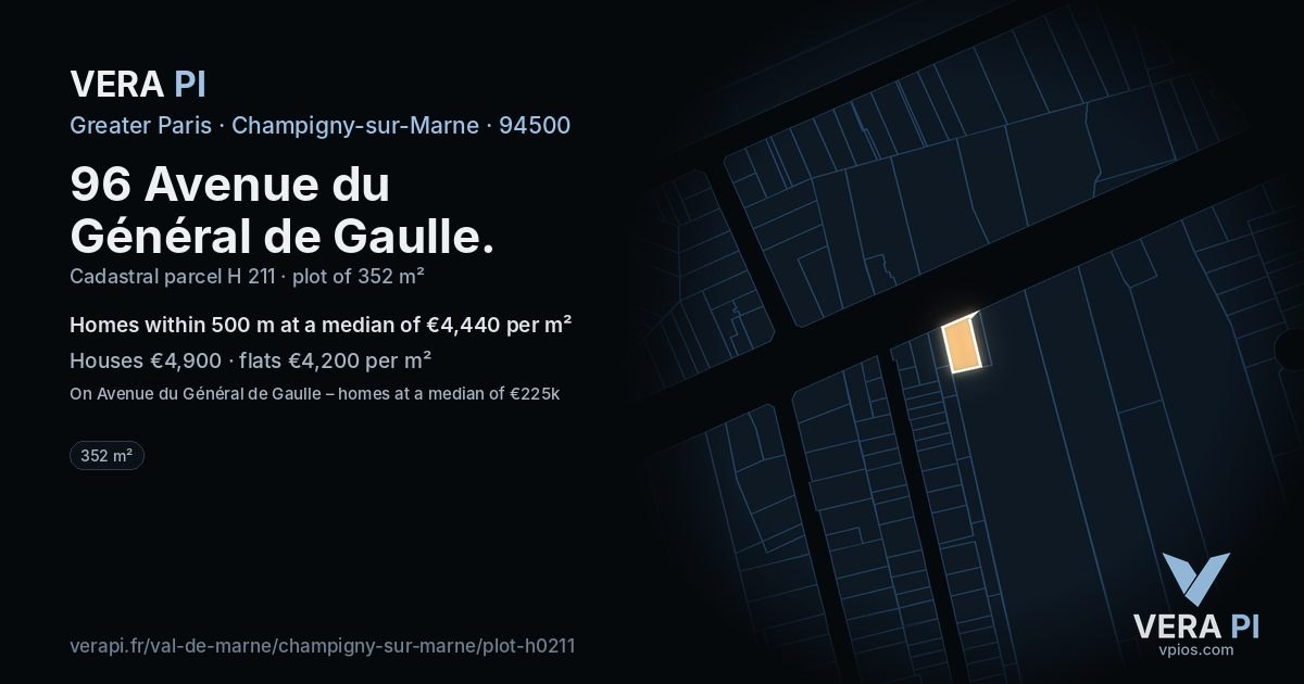 96 Avenue du Général de Gaulle, Champigny-sur-Marne at night – the plot lit, the parcels around coloured by the prices near them