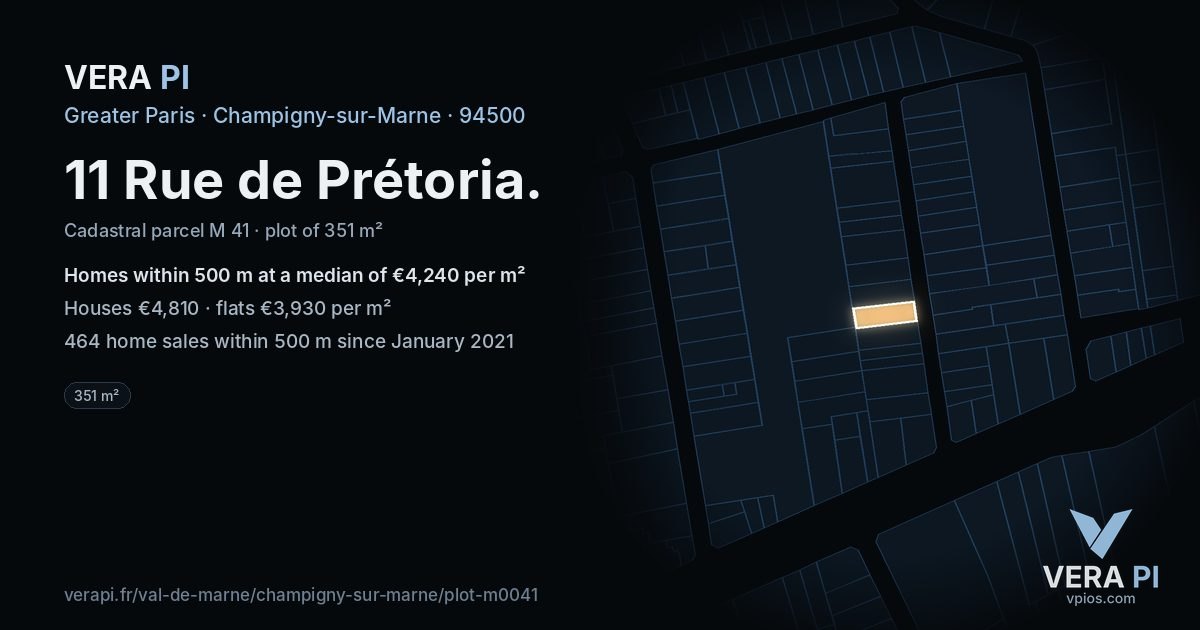 11 Rue de Prétoria, Champigny-sur-Marne at night – the plot lit, the parcels around coloured by the prices near them