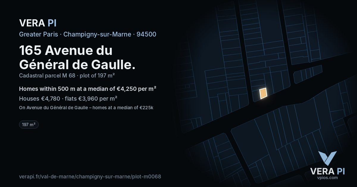165 Avenue du Général de Gaulle, Champigny-sur-Marne at night – the plot lit, the parcels around coloured by the prices near them