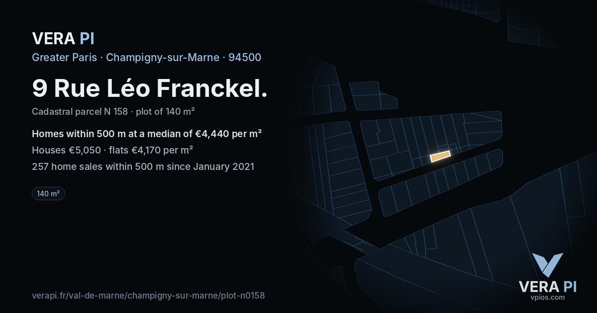 9 Rue Léo Franckel, Champigny-sur-Marne at night – the plot lit, the parcels around coloured by the prices near them