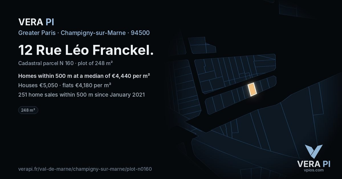 12 Rue Léo Franckel, Champigny-sur-Marne at night – the plot lit, the parcels around coloured by the prices near them