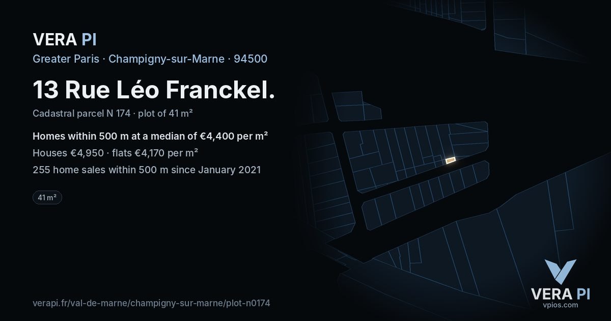 13 Rue Léo Franckel, Champigny-sur-Marne at night – the plot lit, the parcels around coloured by the prices near them