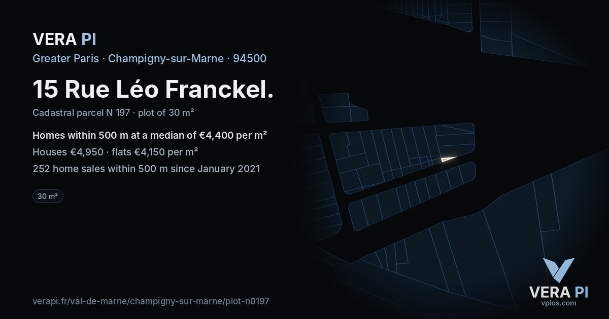 15 Rue Léo Franckel, Champigny-sur-Marne at night – the plot lit, the parcels around coloured by the prices near them