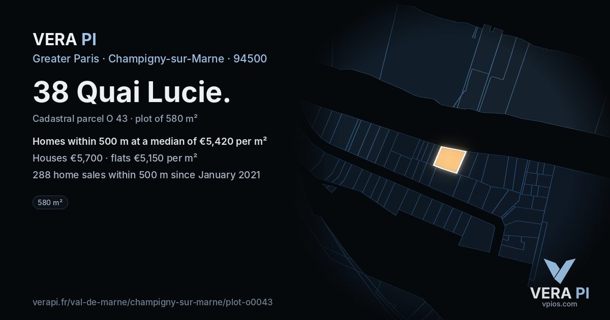 38 Quai Lucie, Champigny-sur-Marne at night – the plot lit, the parcels around coloured by the prices near them