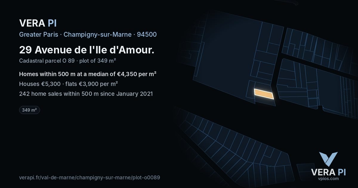 29 Avenue de l'Ile d'Amour, Champigny-sur-Marne at night – the plot lit, the parcels around coloured by the prices near them