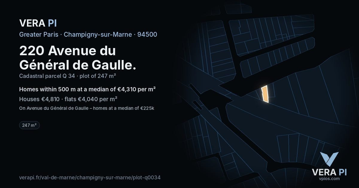 220 Avenue du Général de Gaulle, Champigny-sur-Marne at night – the plot lit, the parcels around coloured by the prices near them