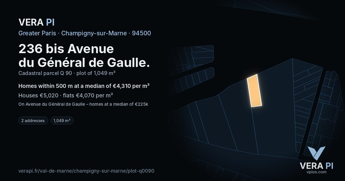 236 bis Avenue du Général de Gaulle, Champigny-sur-Marne at night – the plot lit, the parcels around coloured by the prices near them