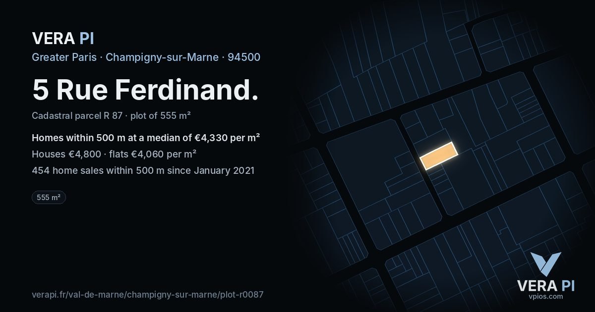5 Rue Ferdinand, Champigny-sur-Marne at night – the plot lit, the parcels around coloured by the prices near them