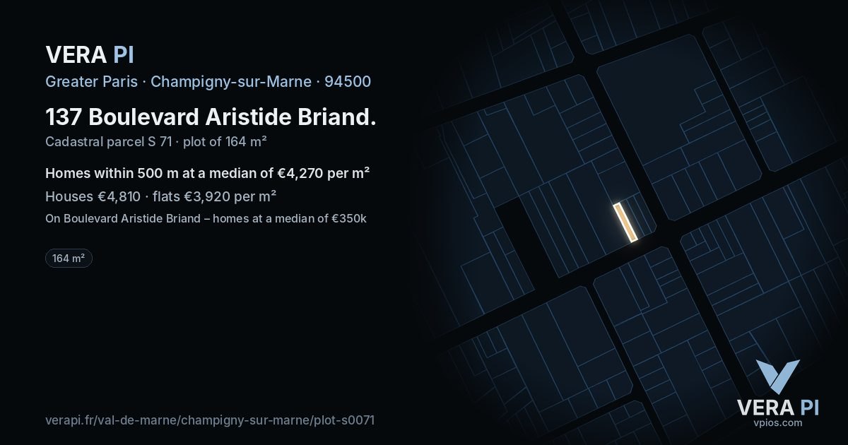 137 Boulevard Aristide Briand, Champigny-sur-Marne at night – the plot lit, the parcels around coloured by the prices near them