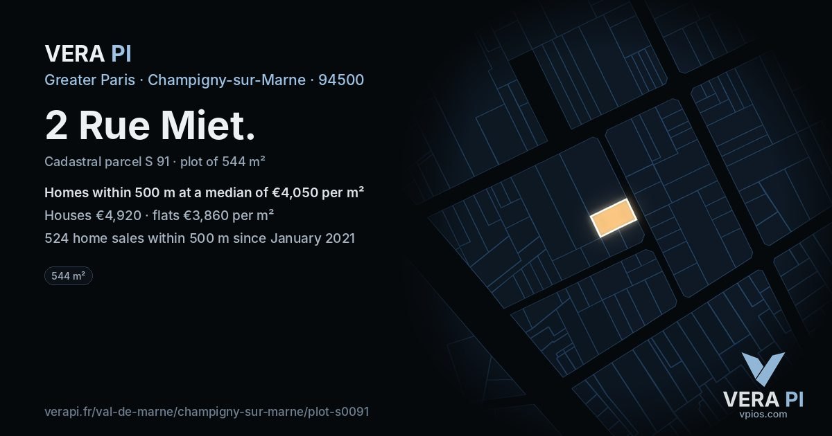 2 Rue Miet, Champigny-sur-Marne at night – the plot lit, the parcels around coloured by the prices near them