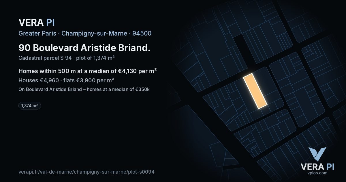 90 Boulevard Aristide Briand, Champigny-sur-Marne at night – the plot lit, the parcels around coloured by the prices near them