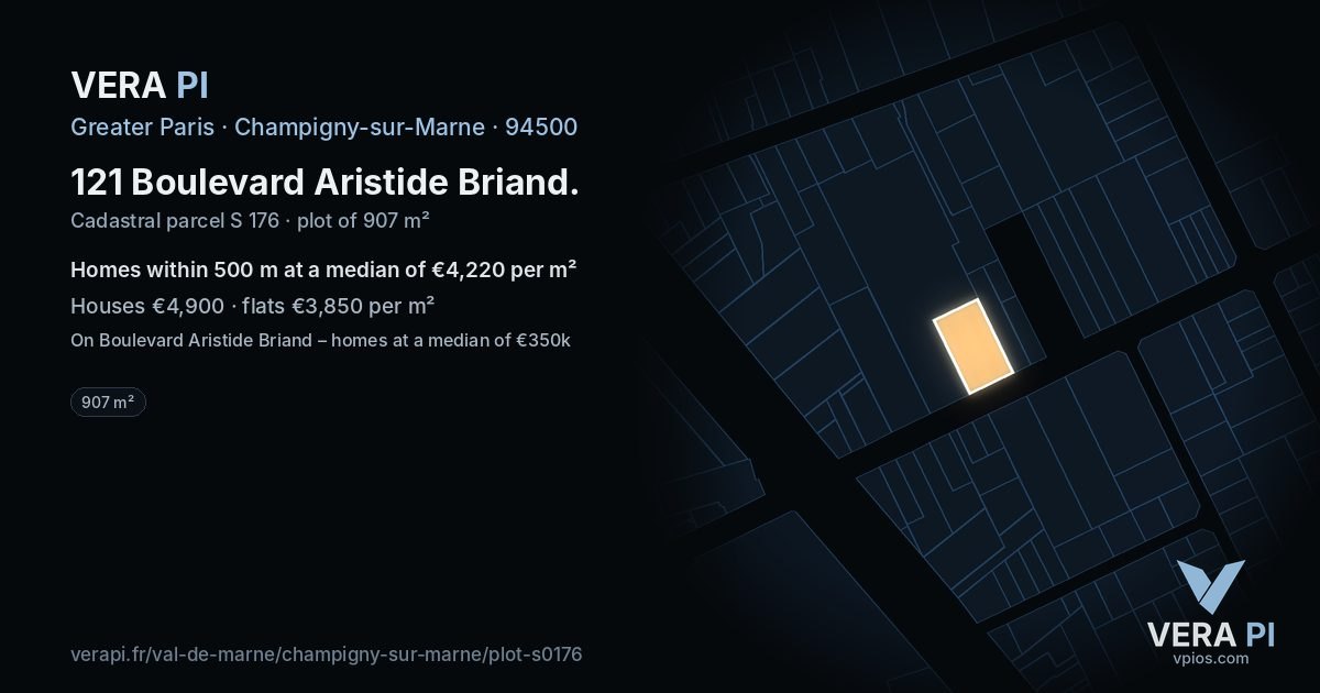 121 Boulevard Aristide Briand, Champigny-sur-Marne at night – the plot lit, the parcels around coloured by the prices near them