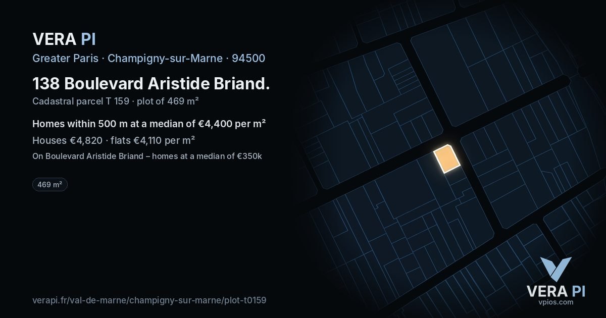 138 Boulevard Aristide Briand, Champigny-sur-Marne at night – the plot lit, the parcels around coloured by the prices near them