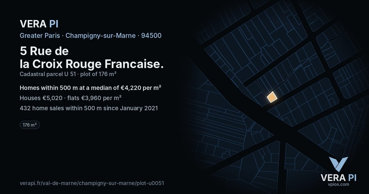 5 Rue de la Croix Rouge Francaise, Champigny-sur-Marne at night – the plot lit, the parcels around coloured by the prices near them