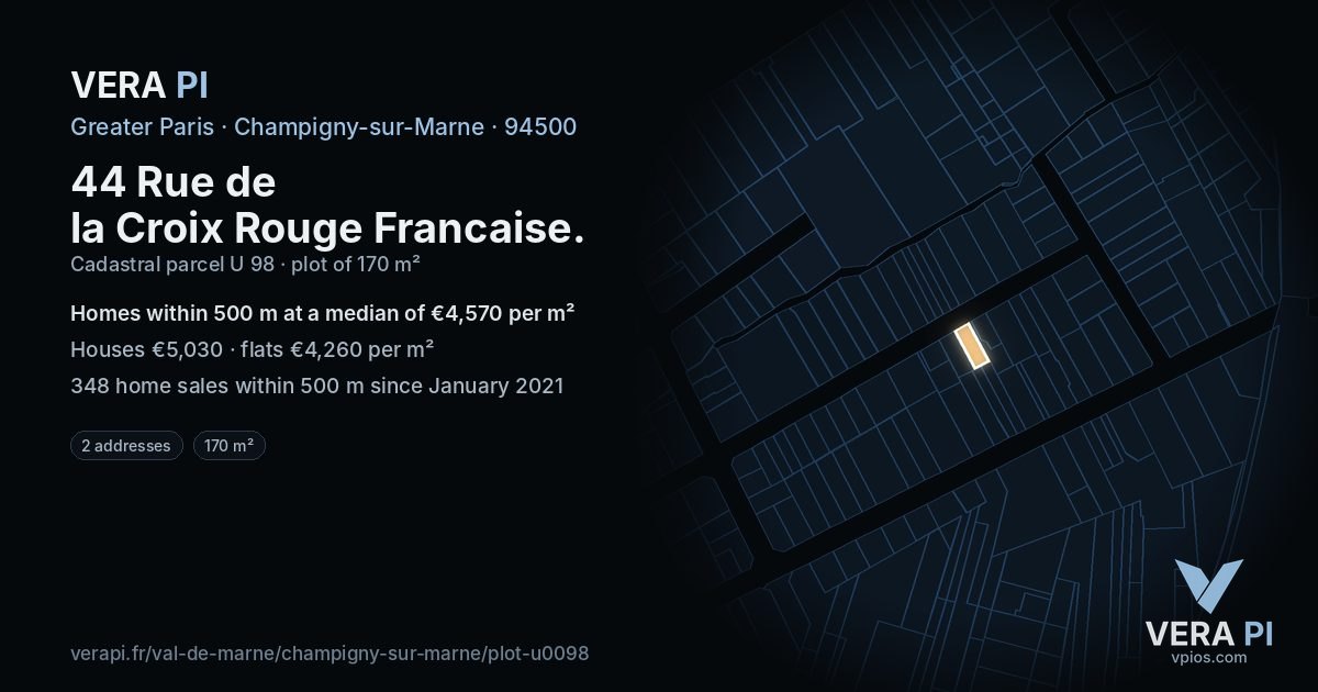 44 Rue de la Croix Rouge Francaise, Champigny-sur-Marne at night – the plot lit, the parcels around coloured by the prices near them