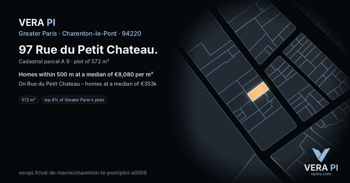 97 Rue du Petit Chateau, Charenton-le-Pont at night – the plot lit, the parcels around coloured by the prices near them