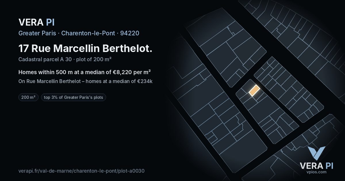 17 Rue Marcellin Berthelot, Charenton-le-Pont at night – the plot lit, the parcels around coloured by the prices near them