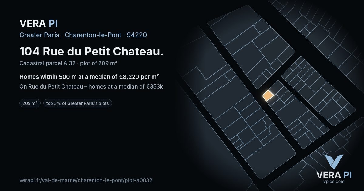 104 Rue du Petit Chateau, Charenton-le-Pont at night – the plot lit, the parcels around coloured by the prices near them
