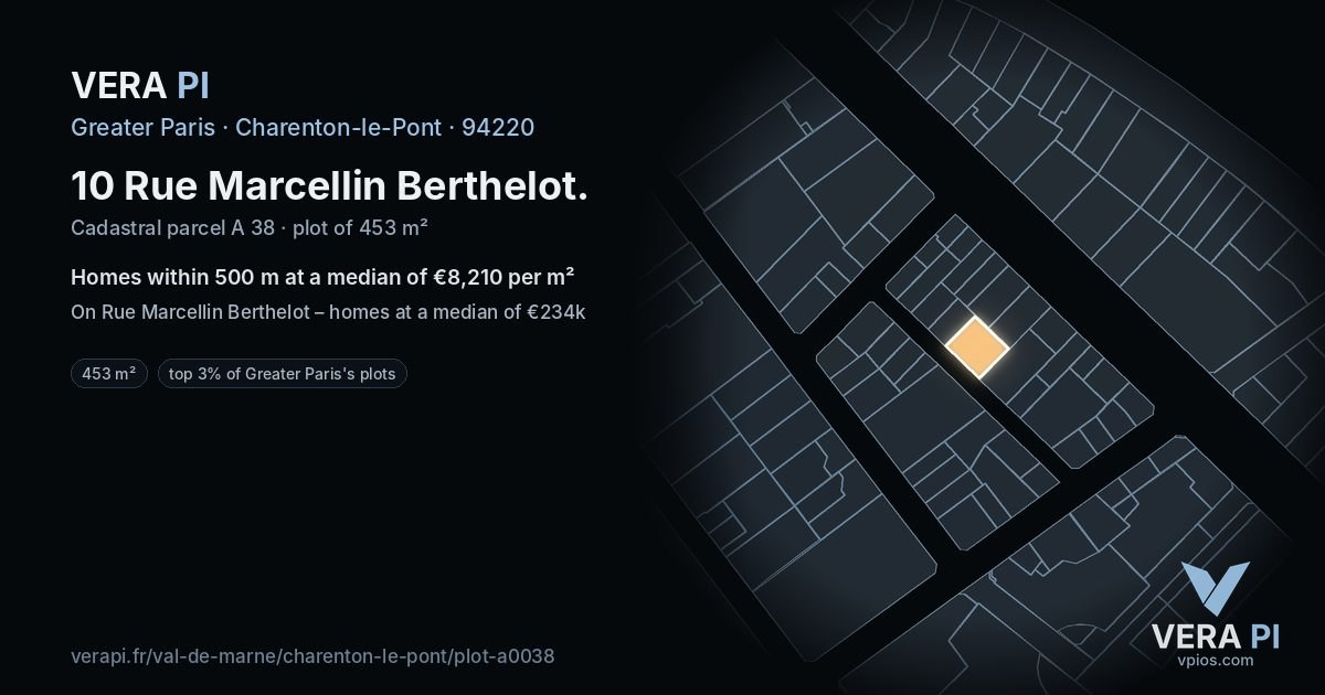 10 Rue Marcellin Berthelot, Charenton-le-Pont at night – the plot lit, the parcels around coloured by the prices near them