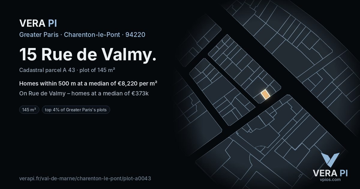 15 Rue de Valmy, Charenton-le-Pont at night – the plot lit, the parcels around coloured by the prices near them