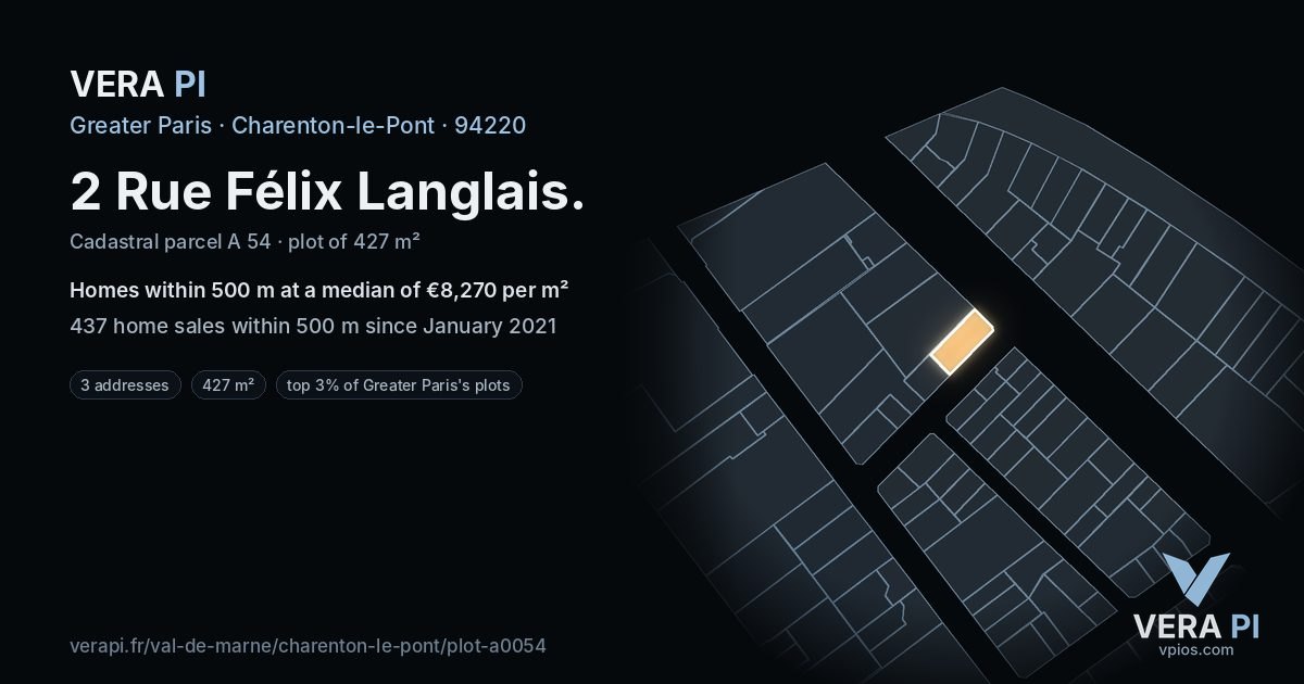 2 Rue Félix Langlais, Charenton-le-Pont at night – the plot lit, the parcels around coloured by the prices near them