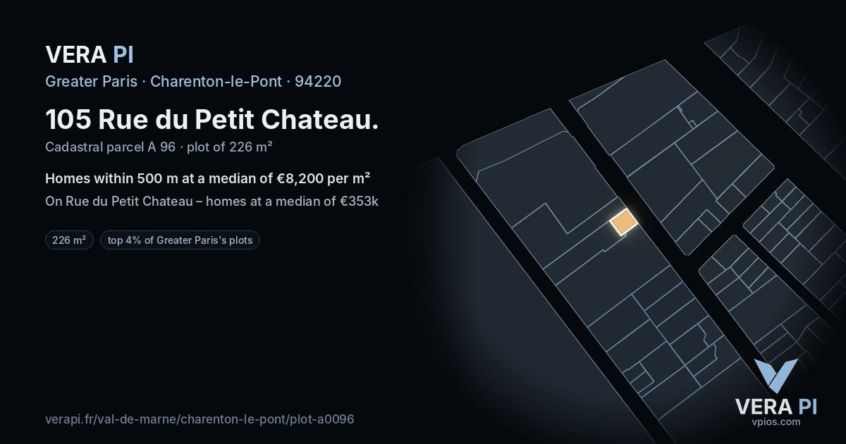 105 Rue du Petit Chateau, Charenton-le-Pont at night – the plot lit, the parcels around coloured by the prices near them