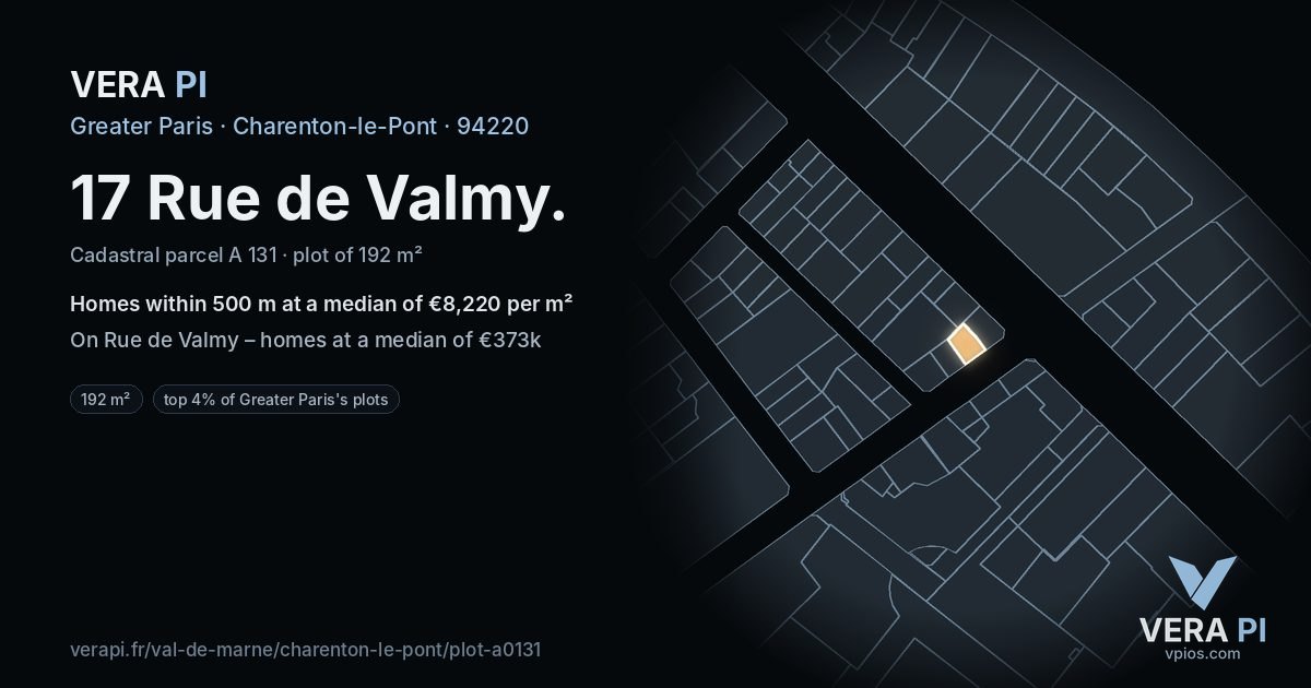 17 Rue de Valmy, Charenton-le-Pont at night – the plot lit, the parcels around coloured by the prices near them
